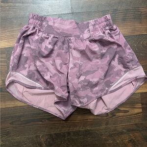 Lululemon size 4 Hotty Hot Shorts
